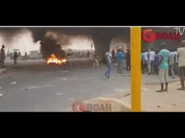 Video: Abule Egba On Fire As Customs Kills 2 alleged Smugglers & Run Away Because of 10 Bags of Rice!
